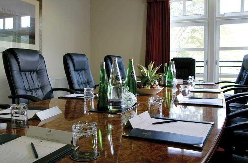 Macdonald Cardrona Hotel, Golf & Spa Peebles Eksteriør bilde